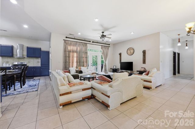 1803 Wilton Gate Drive, Charlotte, NC 28262