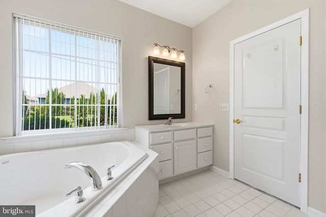 75 SHIPPS WAY, Delanco, NJ 08075