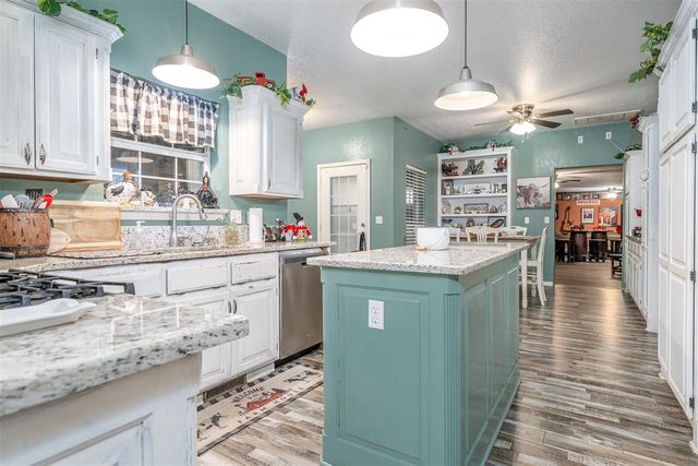 13532 Lacresta Drive, Piedmont, OK 73078
