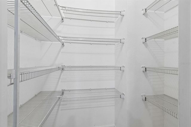 1009 CULBREATH GREEN COURT, Ruskin, FL 33570