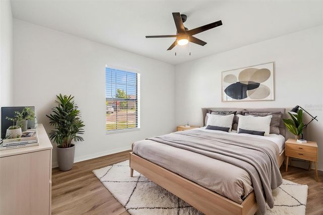 1009 CULBREATH GREEN COURT, Ruskin, FL 33570