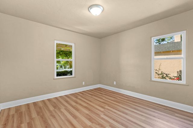 1259 1261 Magnolia Avenue, Redding, CA 96001