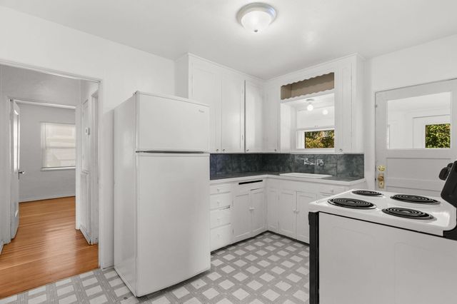 1259 1261 Magnolia Avenue, Redding, CA 96001