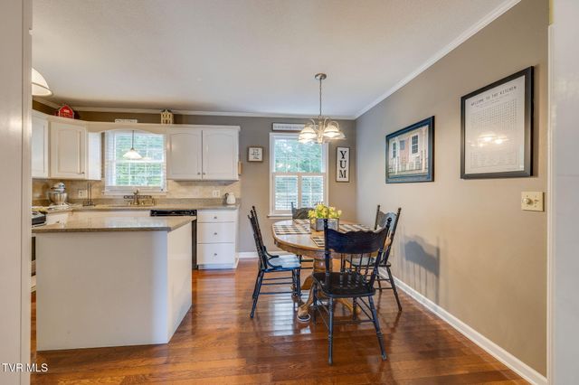 5116 Waterford Drive, Kingsport, TN 37664