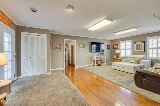 5116 Waterford Drive, Kingsport, TN 37664