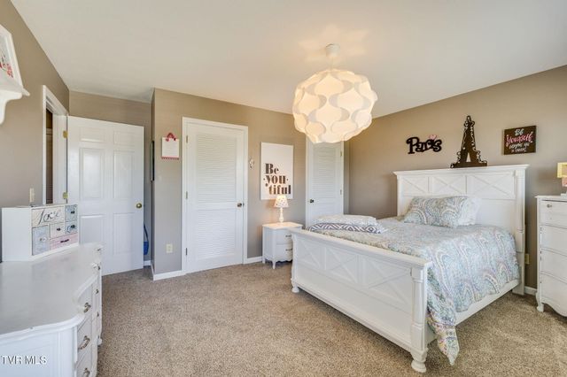 5116 Waterford Drive, Kingsport, TN 37664
