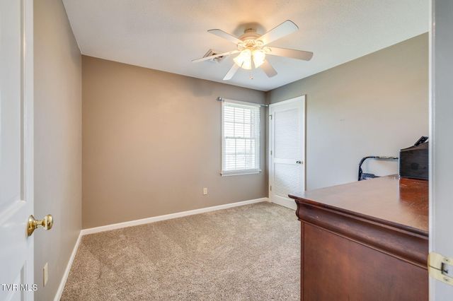 5116 Waterford Drive, Kingsport, TN 37664