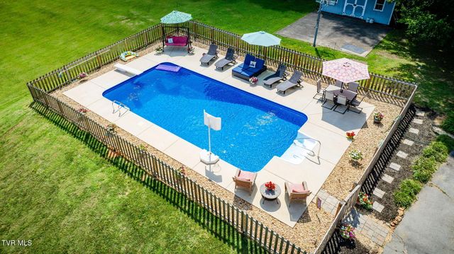 5116 Waterford Drive, Kingsport, TN 37664