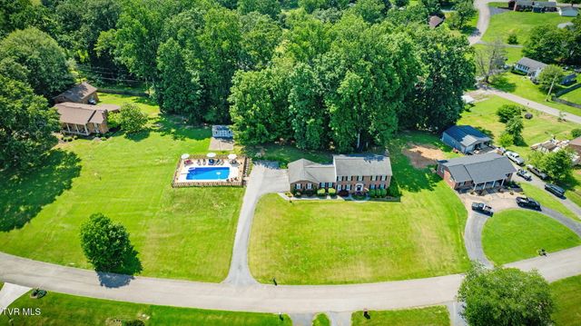 5116 Waterford Drive, Kingsport, TN 37664