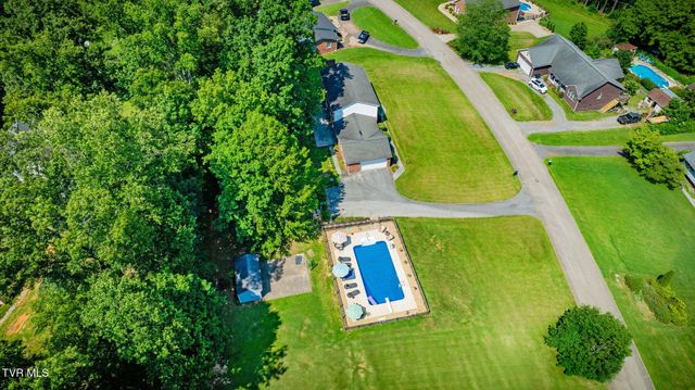 5116 Waterford Drive, Kingsport, TN 37664