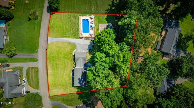 5116 Waterford Drive, Kingsport, TN 37664