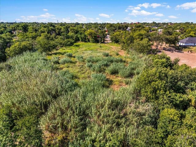 2920 Columbus Avenue, Fort Worth, TX 76106
