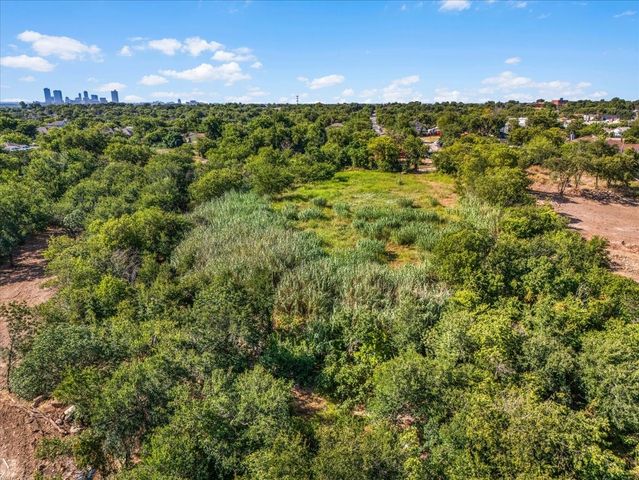 2920 Columbus Avenue, Fort Worth, TX 76106
