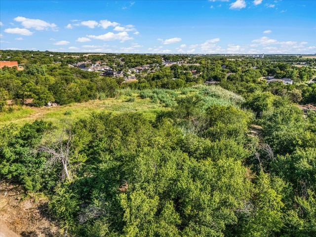 2920 Columbus Avenue, Fort Worth, TX 76106