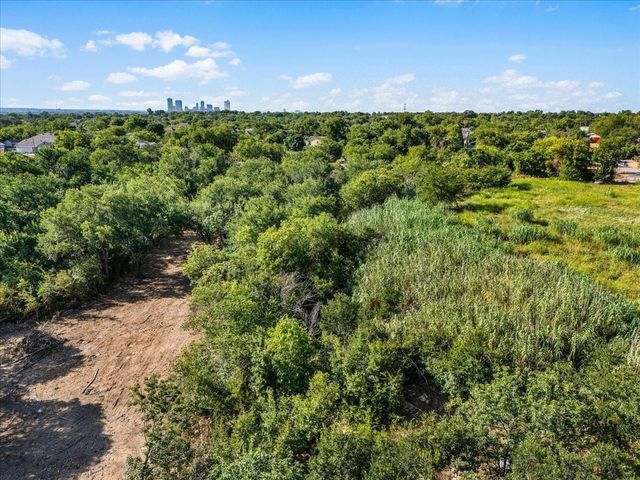 2920 Columbus Avenue, Fort Worth, TX 76106