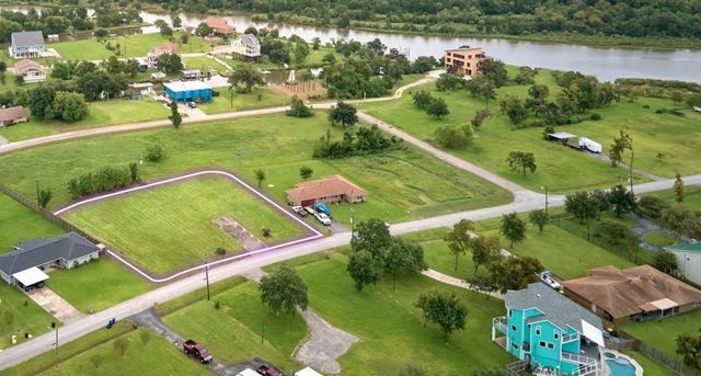 523 S Burnett Drive, Baytown, TX 77520