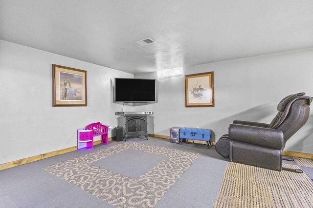 1731 OAKRIDGE COURT, Menasha, WI 54952