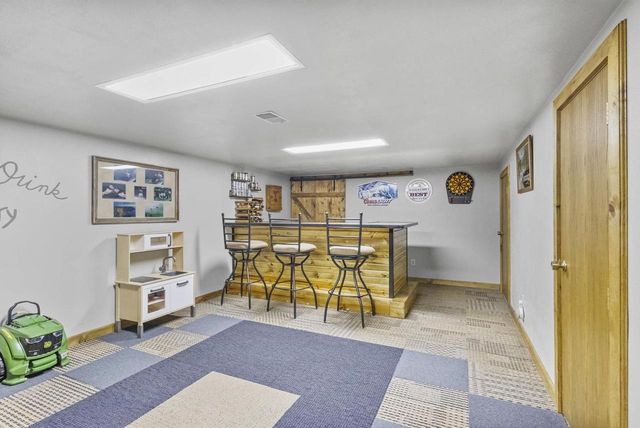 1731 OAKRIDGE COURT, Menasha, WI 54952