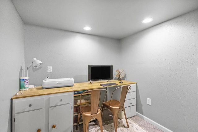 1731 OAKRIDGE COURT, Menasha, WI 54952