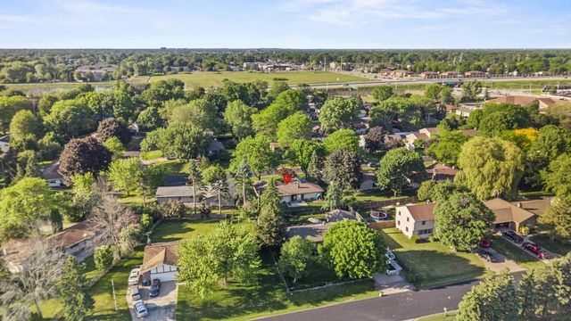 1731 OAKRIDGE COURT, Menasha, WI 54952