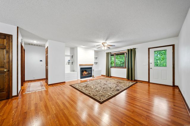 75 Hartura Way, Hot Springs Village, AR 71909