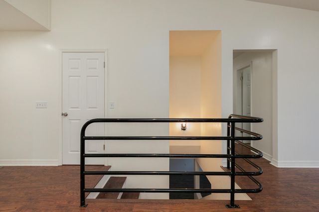 2725 Maple Street, Hollister, MO 65672