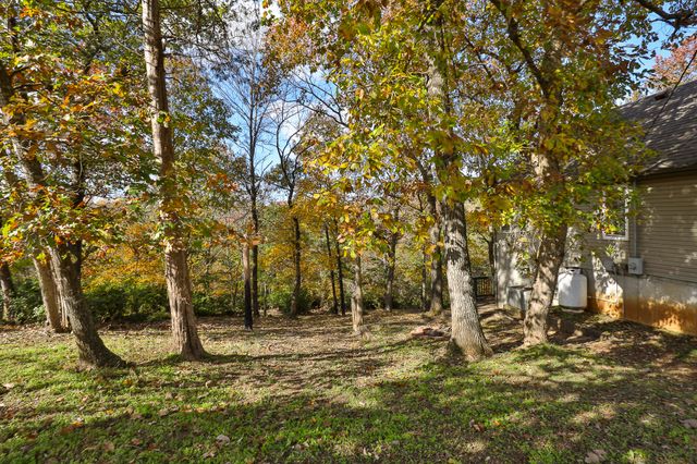 2725 Maple Street, Hollister, MO 65672