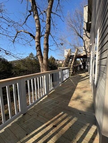 2725 Maple Street, Hollister, MO 65672