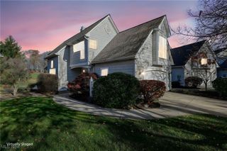 2975 Waterford Drive, Twinsburg, OH 44087