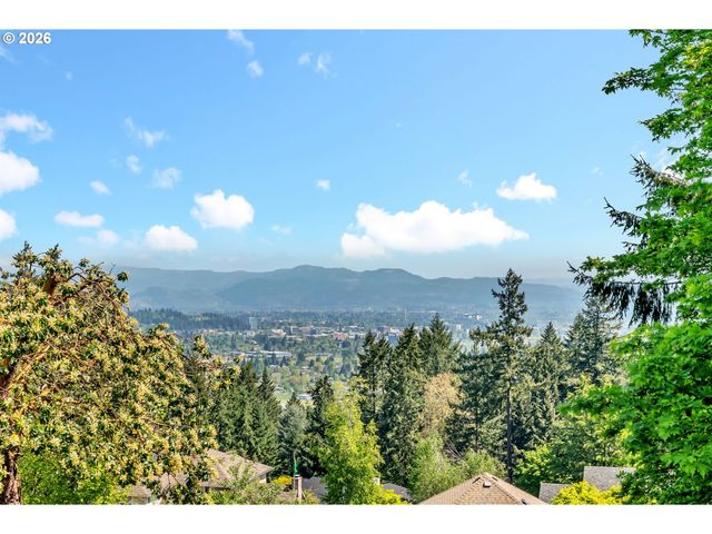 2244 Lasater Blvd, Eugene, OR 97405