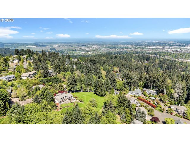 2244 Lasater Blvd, Eugene, OR 97405