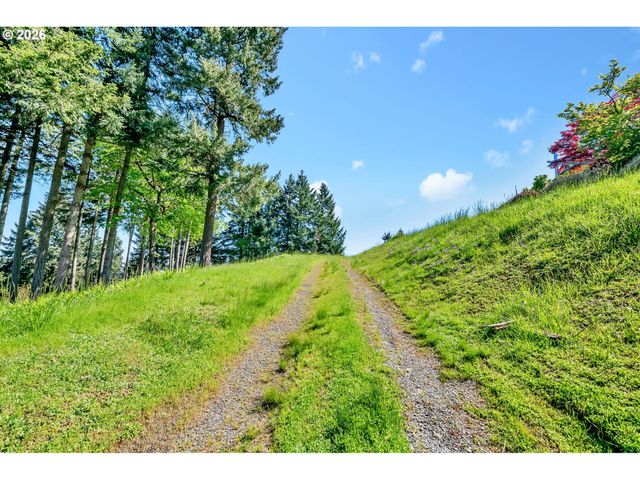 2244 Lasater Blvd, Eugene, OR 97405