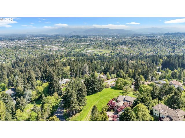 2244 Lasater Blvd, Eugene, OR 97405