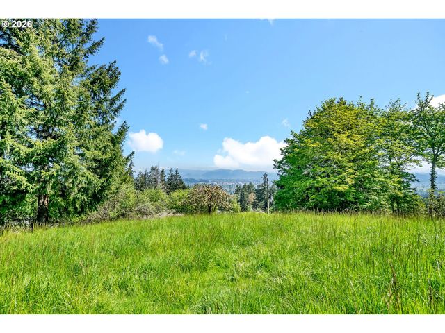 2244 Lasater Blvd, Eugene, OR 97405