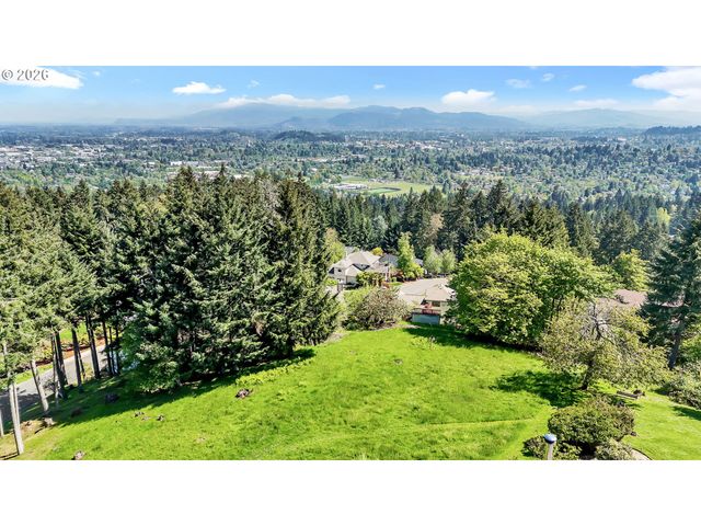 2244 Lasater Blvd, Eugene, OR 97405