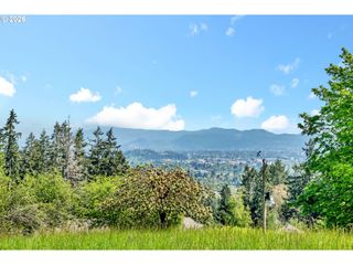 2244 Lasater Blvd, Eugene, OR 97405