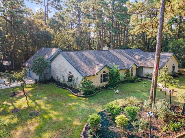 32770 Willow Bend Lane, Waller, TX 77484