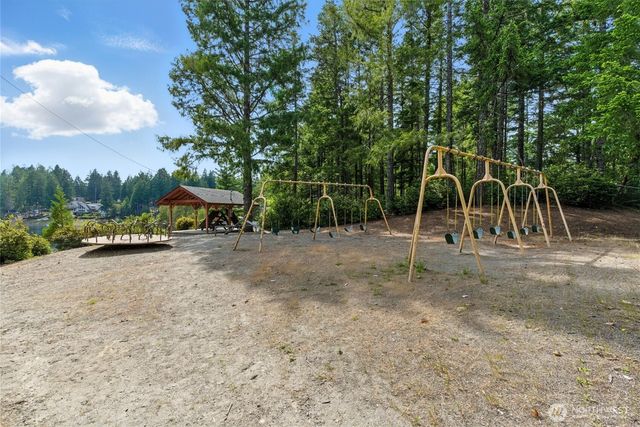 200 NE Lakeshore Drive S, Tahuya, WA 98588