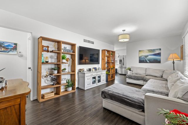 2006 California Drive NW, Minot, ND 58703