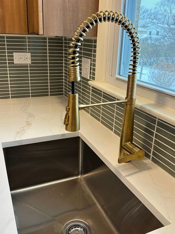 821 W Manor Court, Glenwood, IL 60425