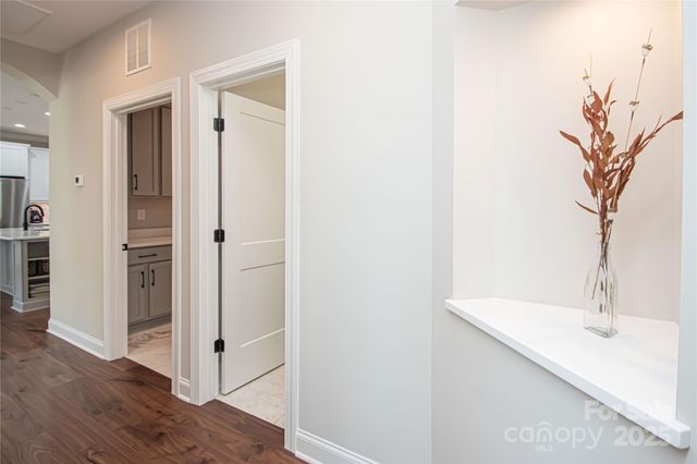 1022 Galloway Drive, Matthews, NC 28104