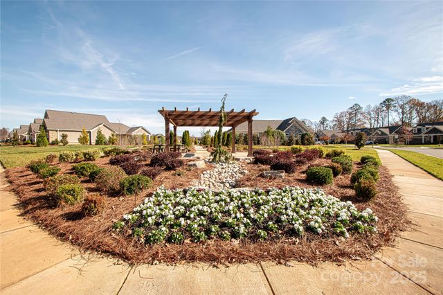 1022 Galloway Drive, Matthews, NC 28104