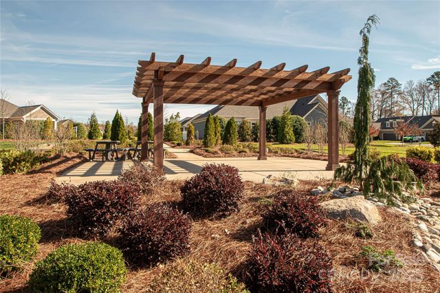 1022 Galloway Drive, Matthews, NC 28104