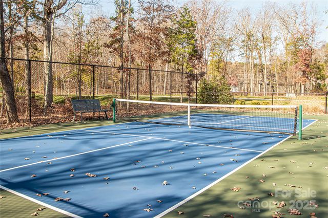 1022 Galloway Drive, Matthews, NC 28104