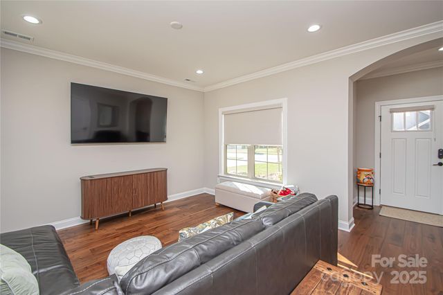 1022 Galloway Drive, Matthews, NC 28104