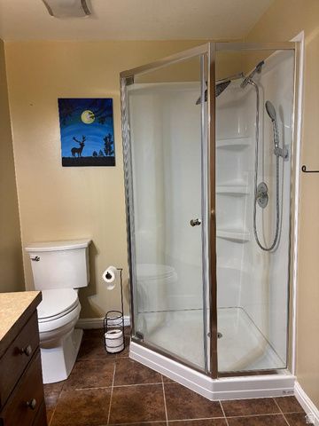 5346 S QUEENSWOOD DR, Taylorsville, UT 84129