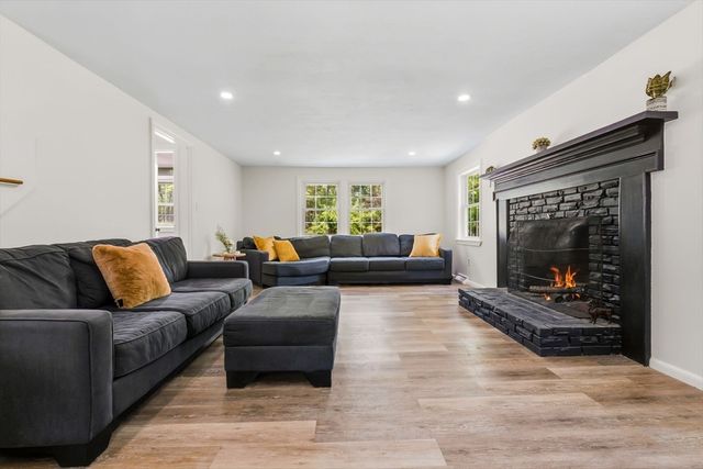 138 Killam Hill Rd, Boxford, MA 01921