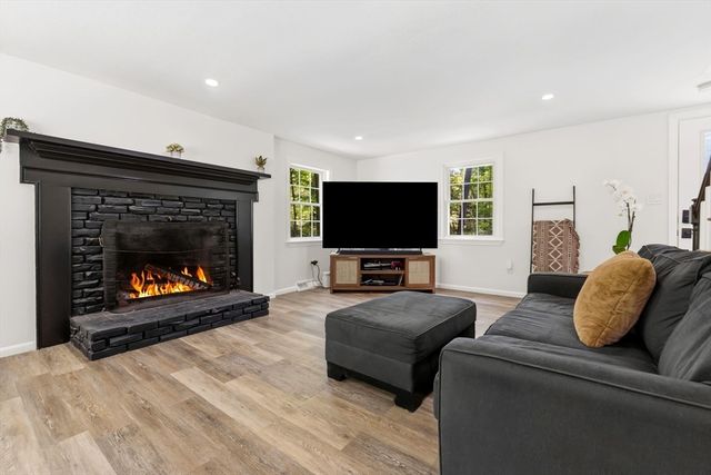 138 Killam Hill Rd, Boxford, MA 01921