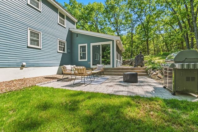 138 Killam Hill Rd, Boxford, MA 01921