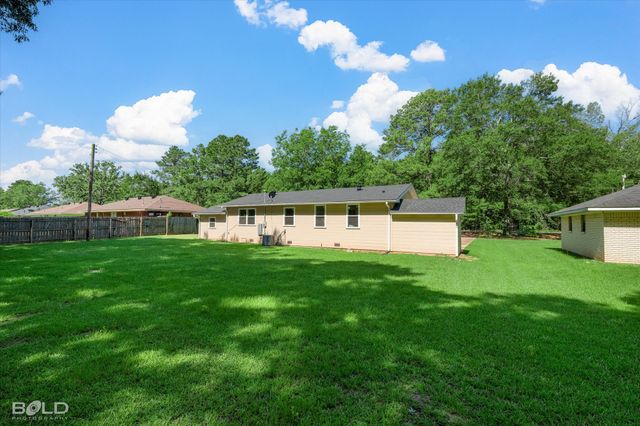 326 Montgomery Lane, Benton, LA 71006